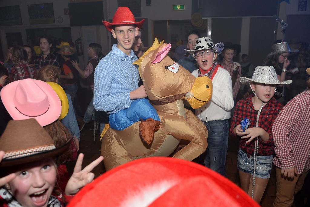 ../Images/Jeugddisco Wild wild west 094.jpg